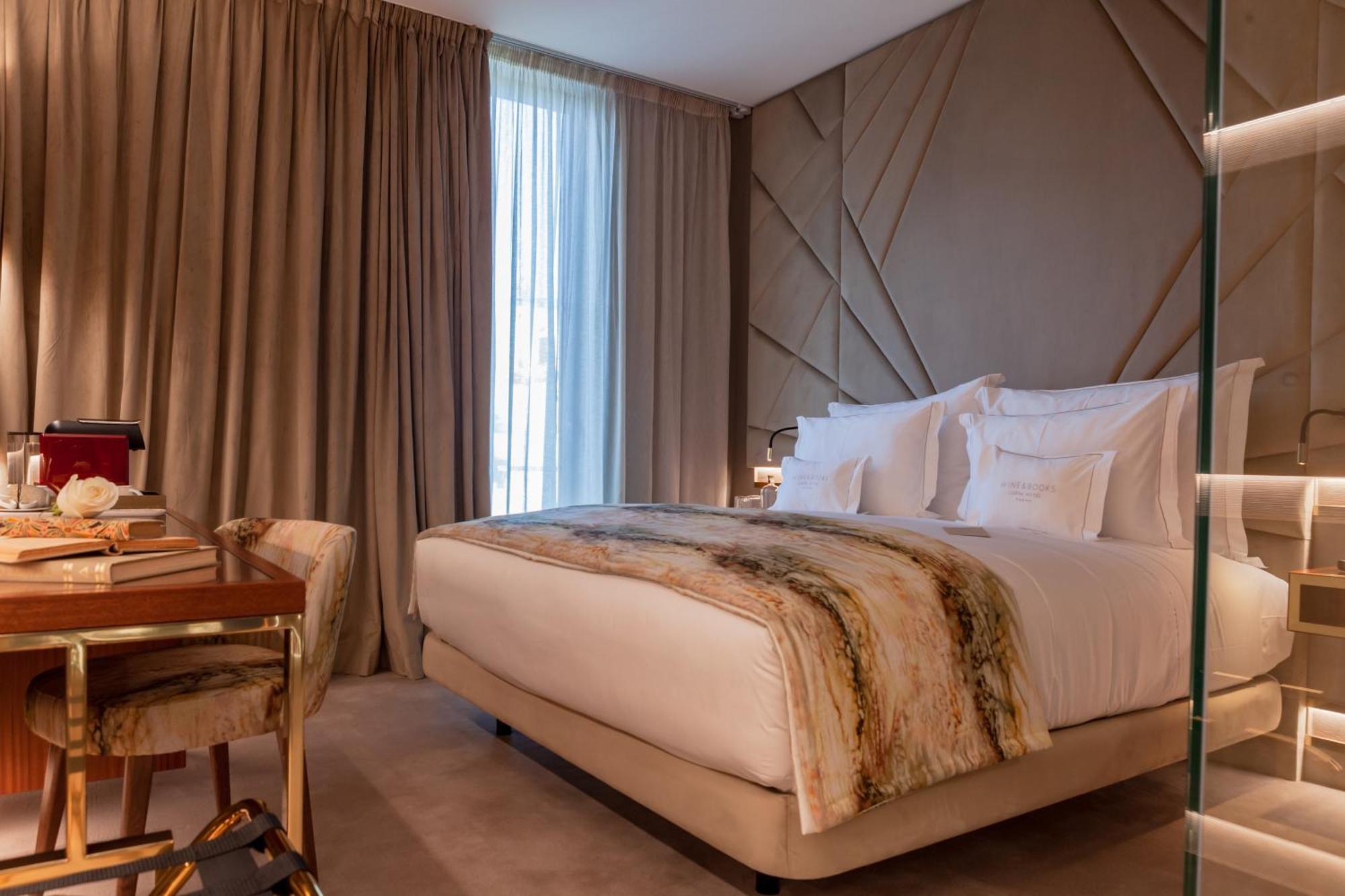 Wine & Books Lisboa Hotel ภายนอก รูปภาพ