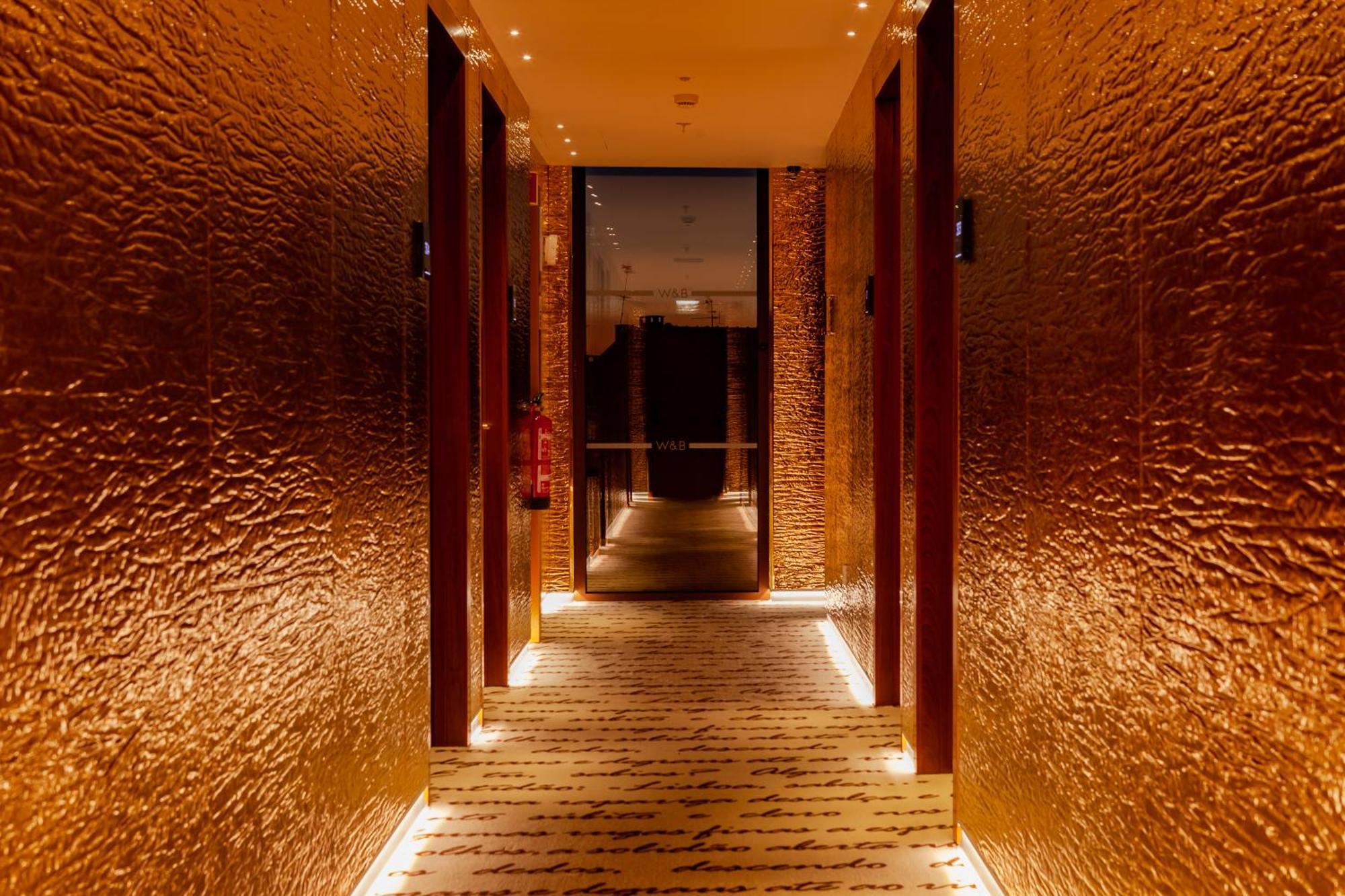 Wine & Books Lisboa Hotel ภายนอก รูปภาพ The interior of the hotel